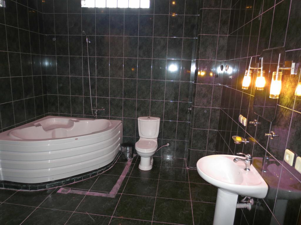 Batumi Sun Hostel 部屋 写真